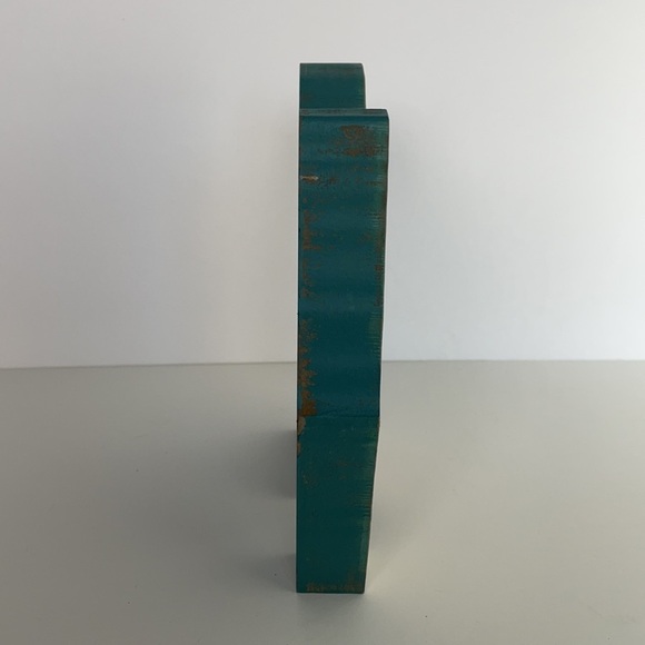 Wooden Nautical Love Sign Beach Decor - Picture 3 of 13